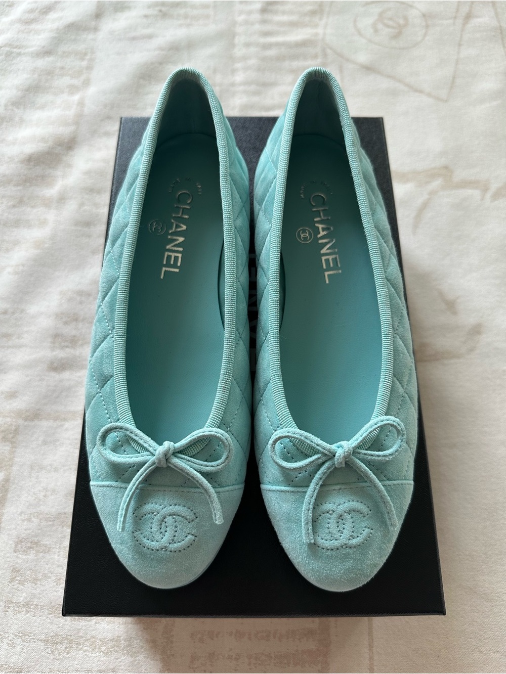 CHANEL 26C Light Blue Quilted Suede Ballet Flats with Bow Size 37.5